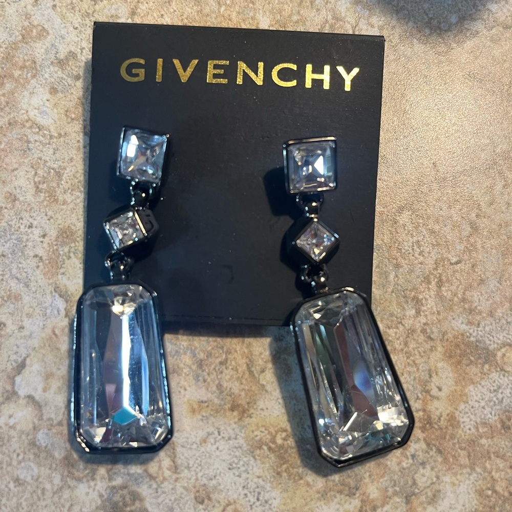 New! Beautifully Givenchy Earrings